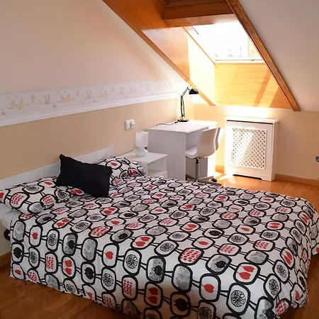 Apartament Corrida 5 *